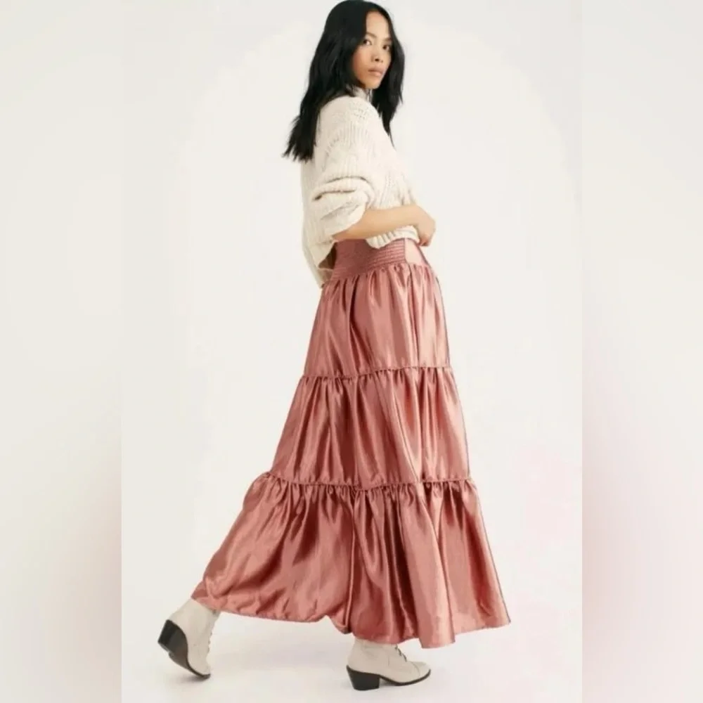 Free People Moonbeam Metallic Tiered Satin Ruffle Maxi Skirt!! Size Large! - Picture 2 of 5